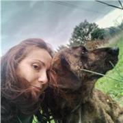 Laureata in Archeologia, con master di I liv area socio-letteraria, storico-geografica per l'insegnamento negli istituti secondari